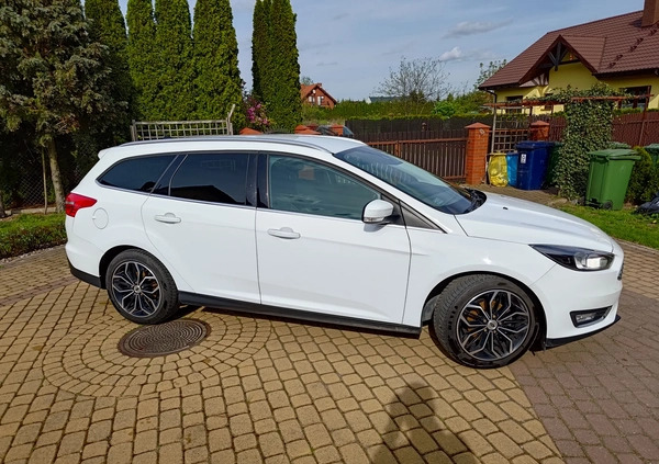 Ford Focus cena 39500 przebieg: 78500, rok produkcji 2016 z Nowe małe 254